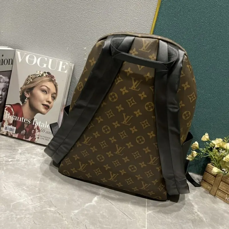 louis vuitton aaa qualite sac a dos  pour unisexe s_12114a12